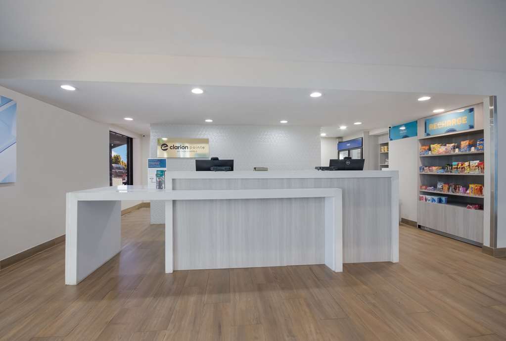 Clarion Pointe OKC Airport - photo 4