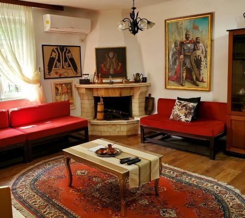 Unique Traditional House hosted by J&G — 4-Star Luxury Hotel in Tirana, Albania