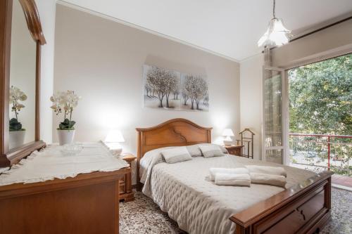 Domus Umberto Guest House — 4-Star Luxury Hotel in Arezzo, Italy