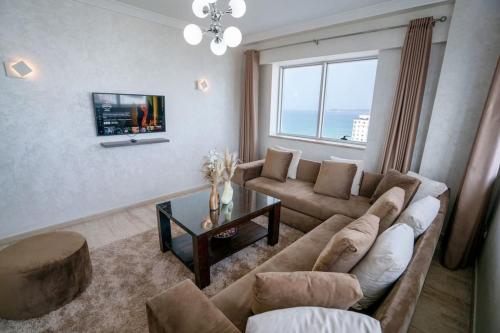 Appartement à 2 chambres en centre ville avec vue sur mer — 4-Star Luxury Hotel in Tangier, Morocco