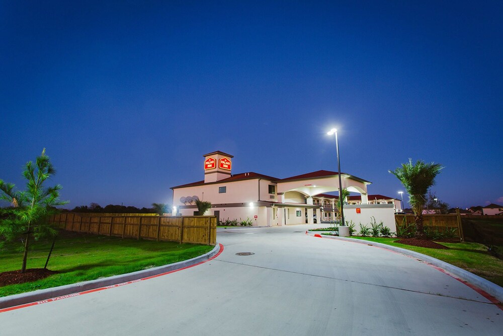 Palace Inn Katy Mills - photo 19