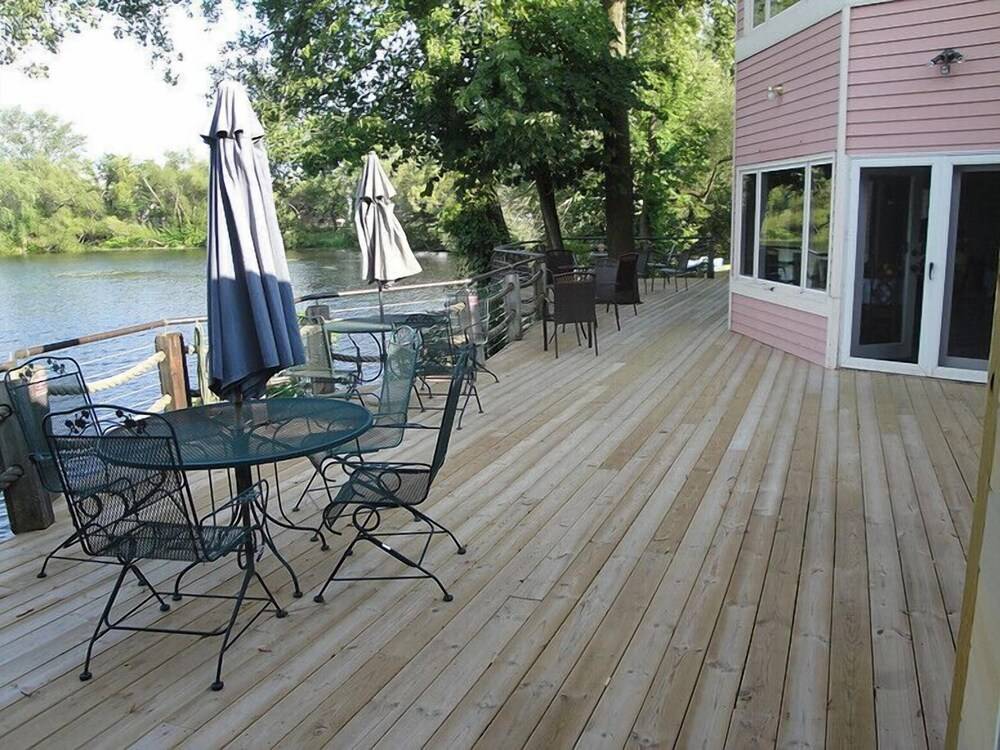 Red Bridge Inn - photo 41