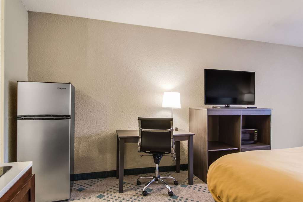 Suburban Studios Hotel Kingsland Near I 95 - photo 17