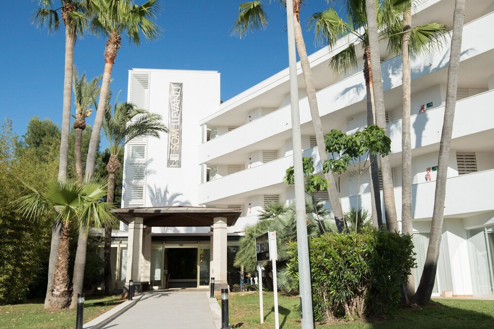 Globales Cala Bona in Son Servera, Spain