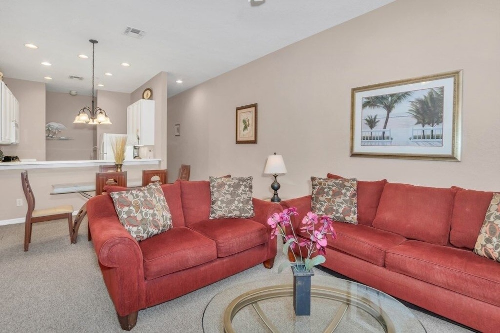 3 Bed In Resort Close To Disney 3 Bedroom Condo - photo 17