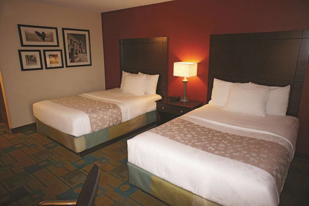 La Quinta Inn & Suites by Wyndham Plattsburgh - photo 15