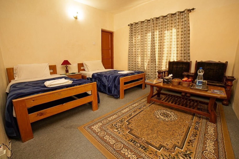 Gulmit Continental Hotel Hunza Valley — Barishal — photo 4