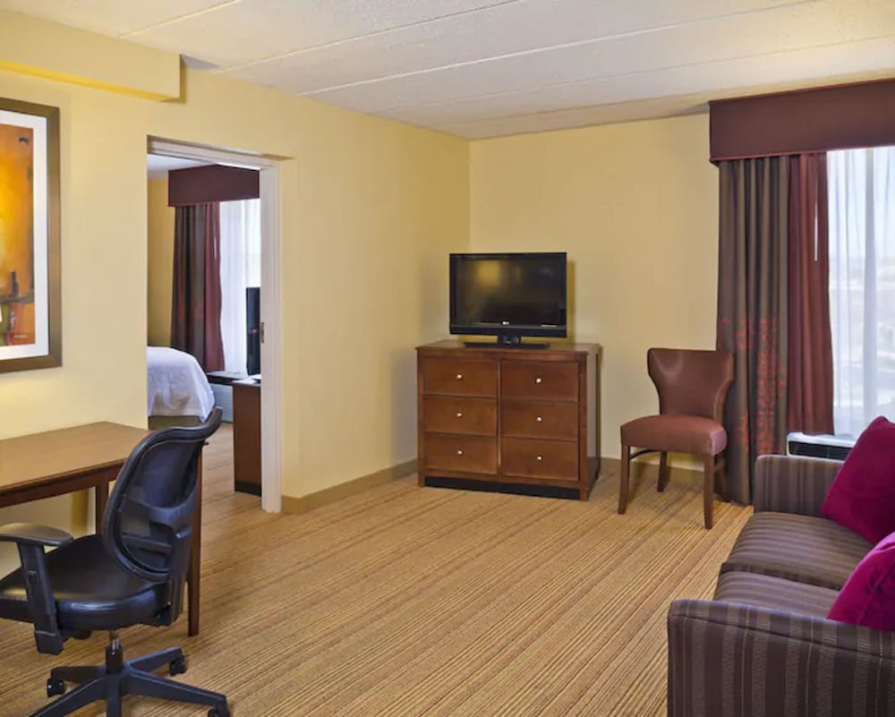 Hampton Inn Baltimore White Marsh - photo 11