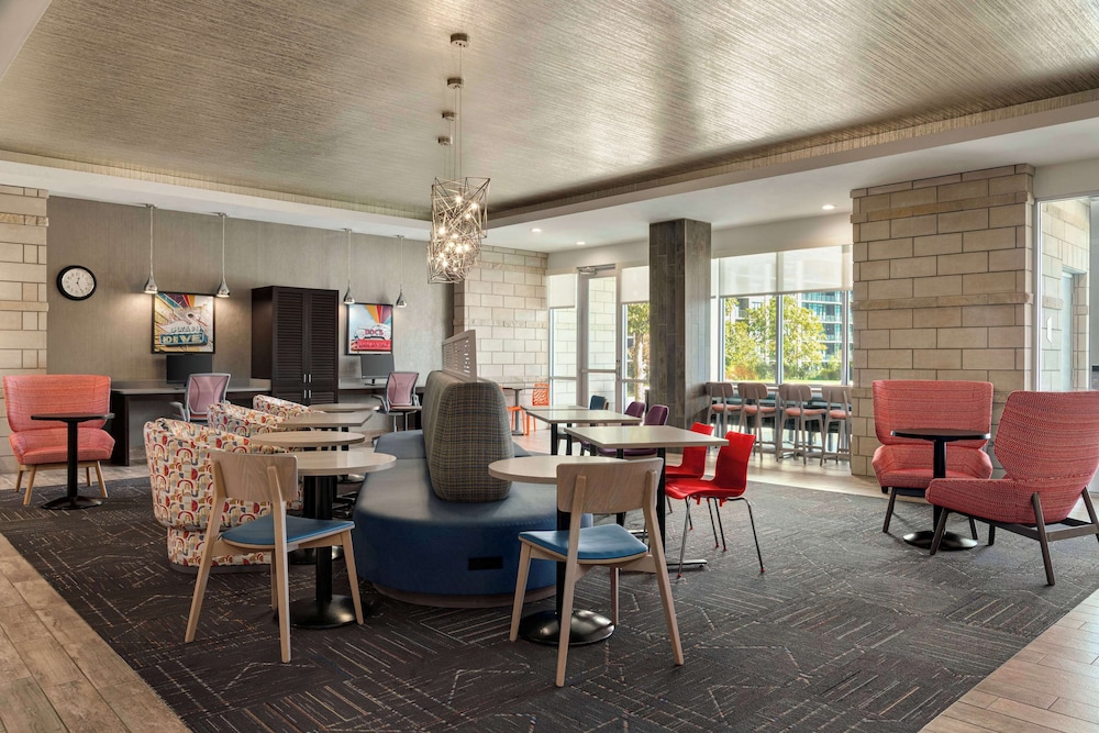 Home2 Suites by Hilton Austin North Near the Domain - photo 3