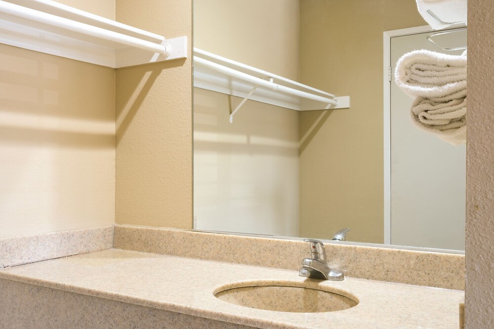 Covina Motel - photo 14