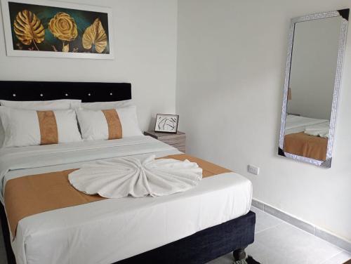 Habitacion Smart Bano Semiprivado — Cali