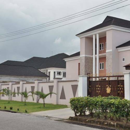 Majesty Realm Hotels