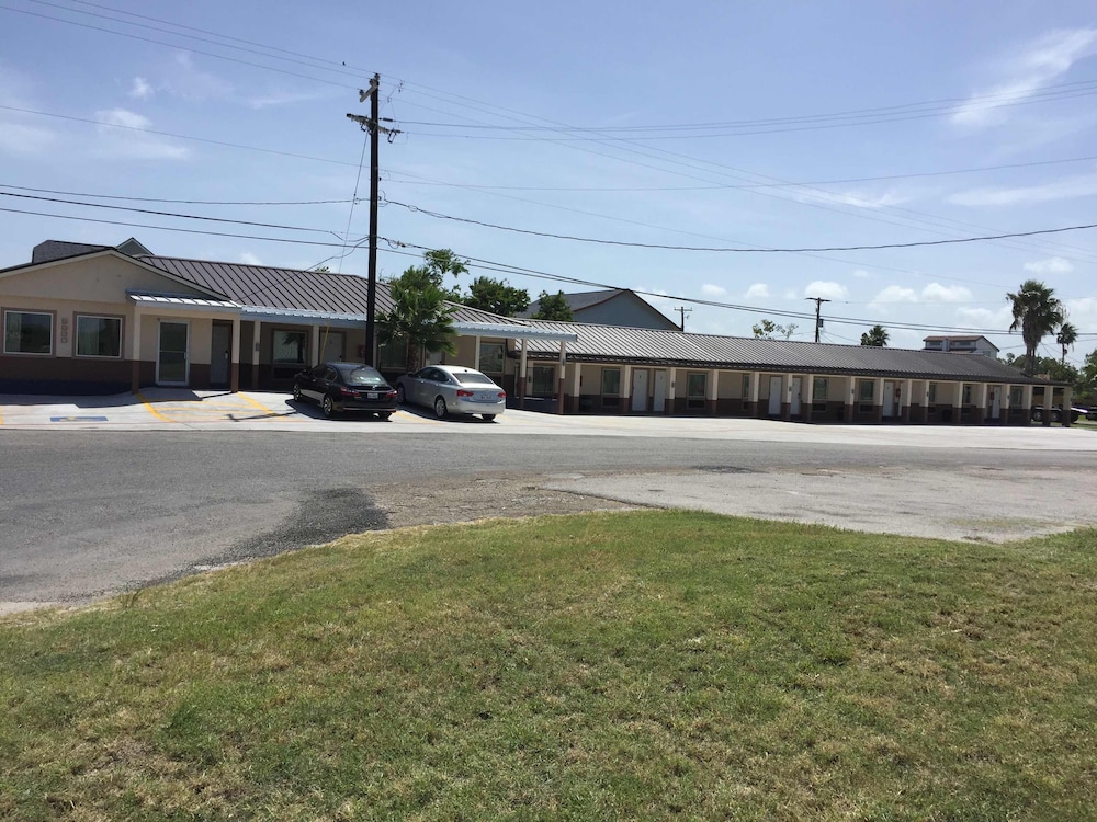 Bay View Inn - photo 15