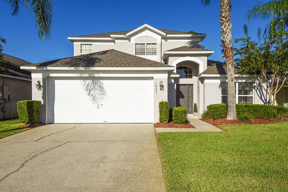 Aurora's Dream — 4-Star Luxury Hotel in Kissimmee, United States