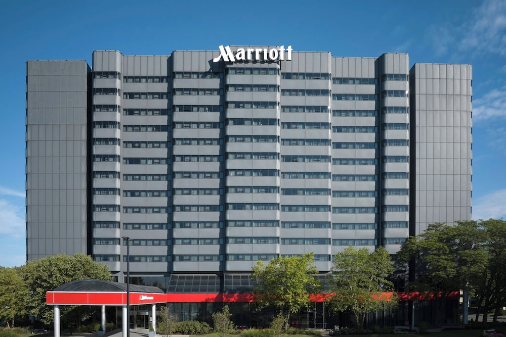 Teaneck Marriott at Glenpointe - photo 43