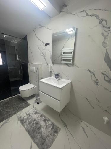 Beige Private Rooms — Feleacu — photo 3