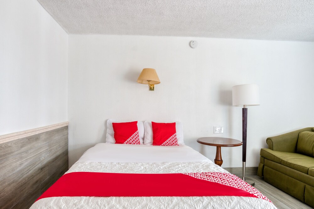 Extended Stay Greensboro - photo 12