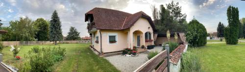 Liliána apartman in Balatonbereny, Hungary