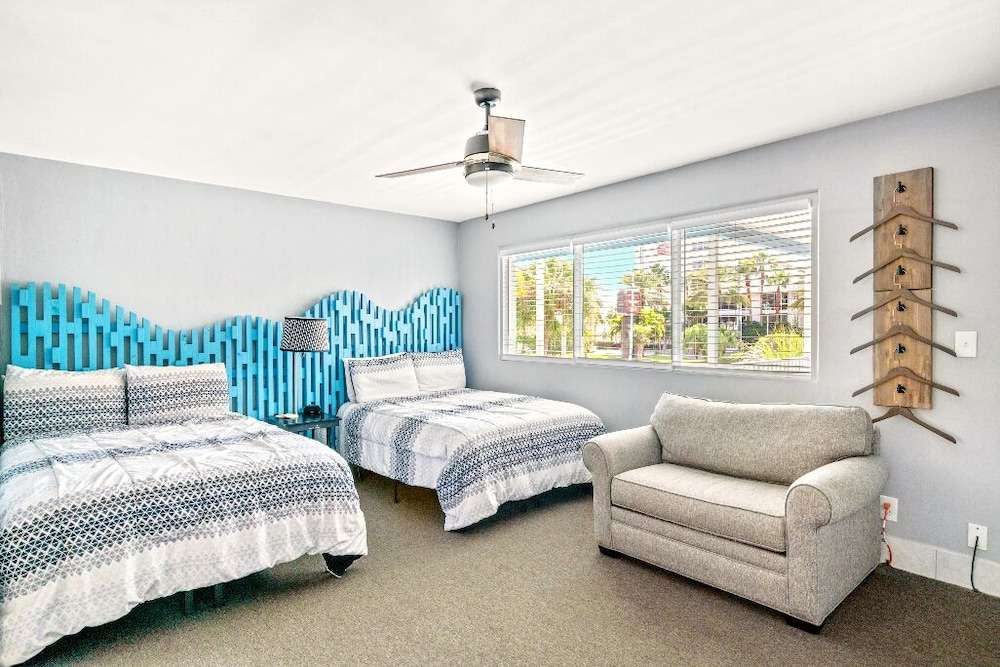 Boutique Beach Retreat - photo 6