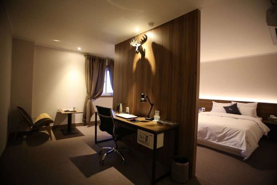 Centralperson Pyeongtaek Hotel in Osan, South Korea