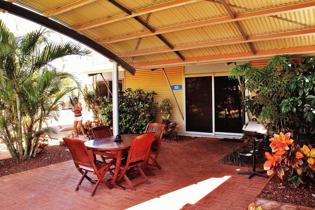 Samson Beach Chalets - carbon neutral hotel in Karratha
