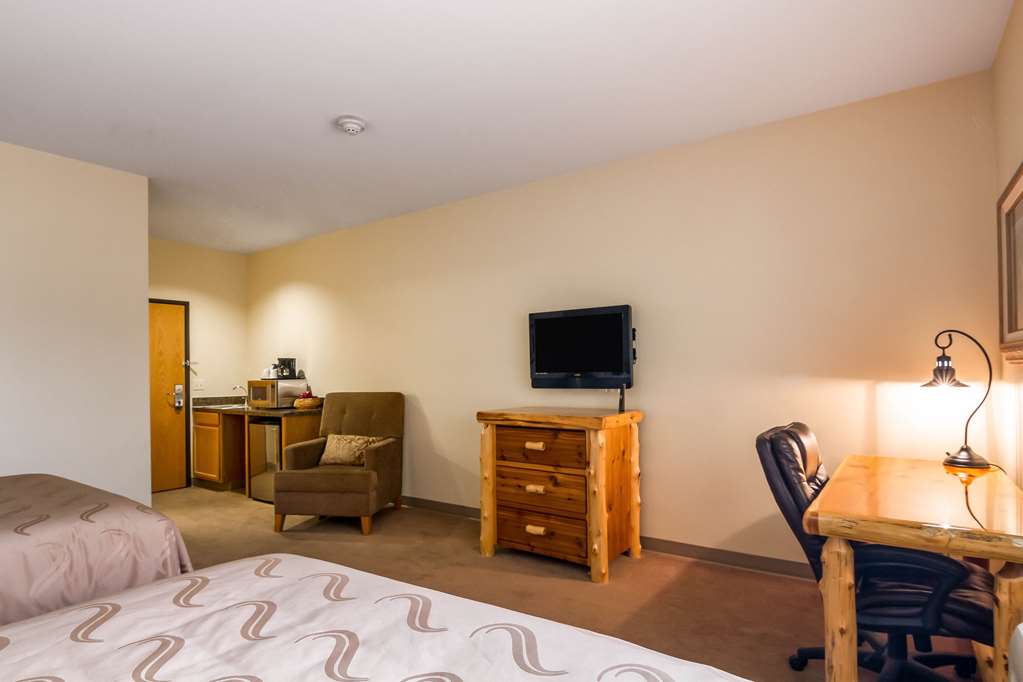 Quality Inn Selah North Park - photo 9