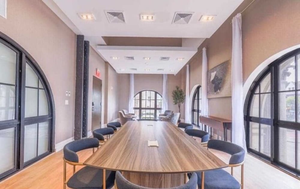 Indigo Newark Downtown Hotel - photo 33