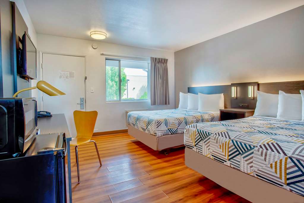 Motel 6 Salem OR Expo Center - photo 20
