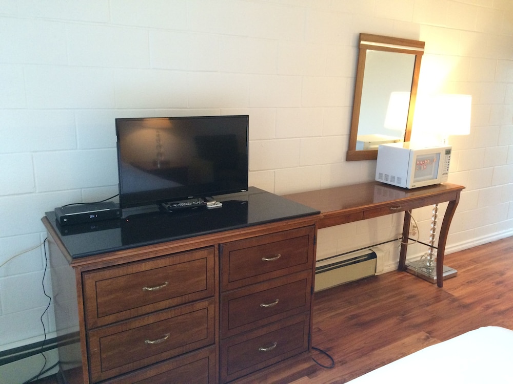 Royal City Motor Inn — Brooks — photo 5