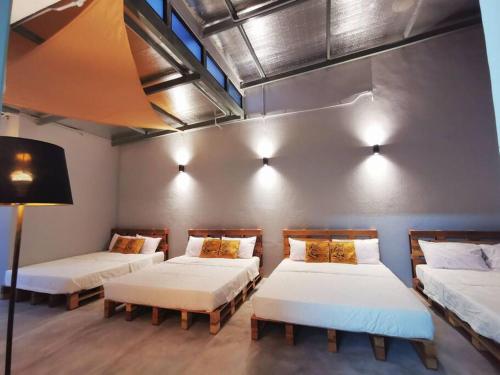 Ipoh town centre glamping home 13pax — 4-Star Luxury Hotel in Ipoh, Malaysia