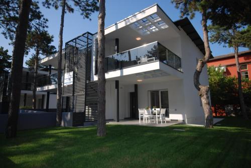 Residenza Due Perle — 4-Star Luxury Hotel in Lignano Sabbiadoro, Italy