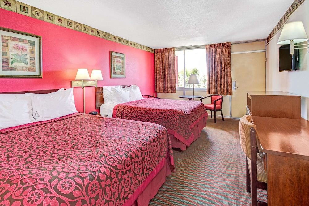 Days Inn by Wyndham York Alabama - photo 19