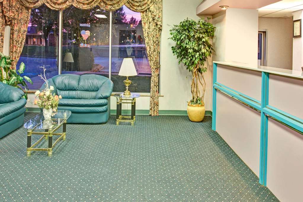 Super 8 by Wyndham Gaffney - photo 5