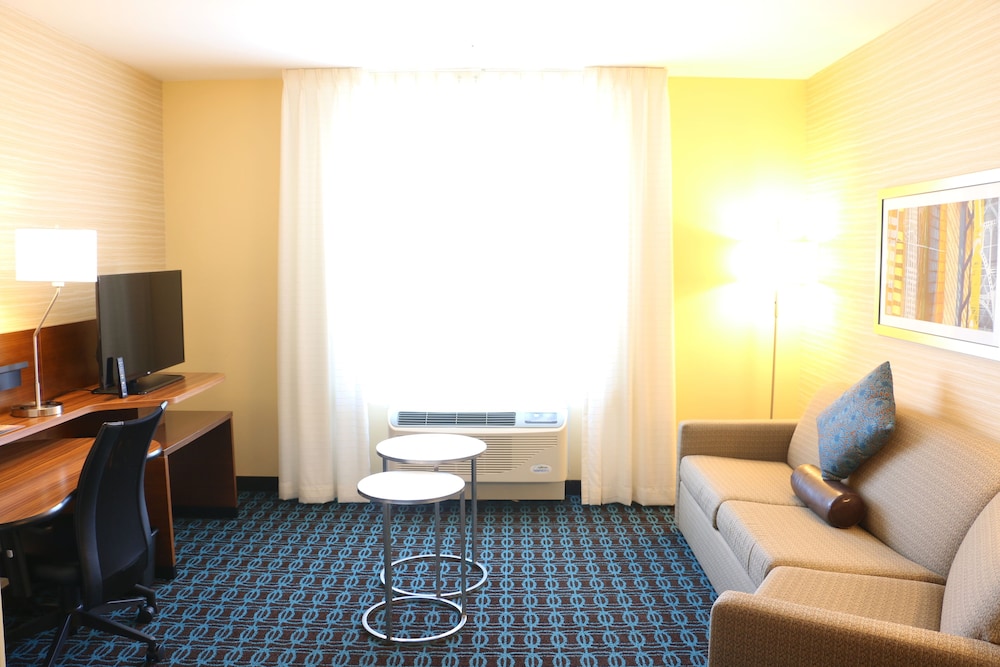 Fairfield Inn & Suites Dallas Plano North - photo 16