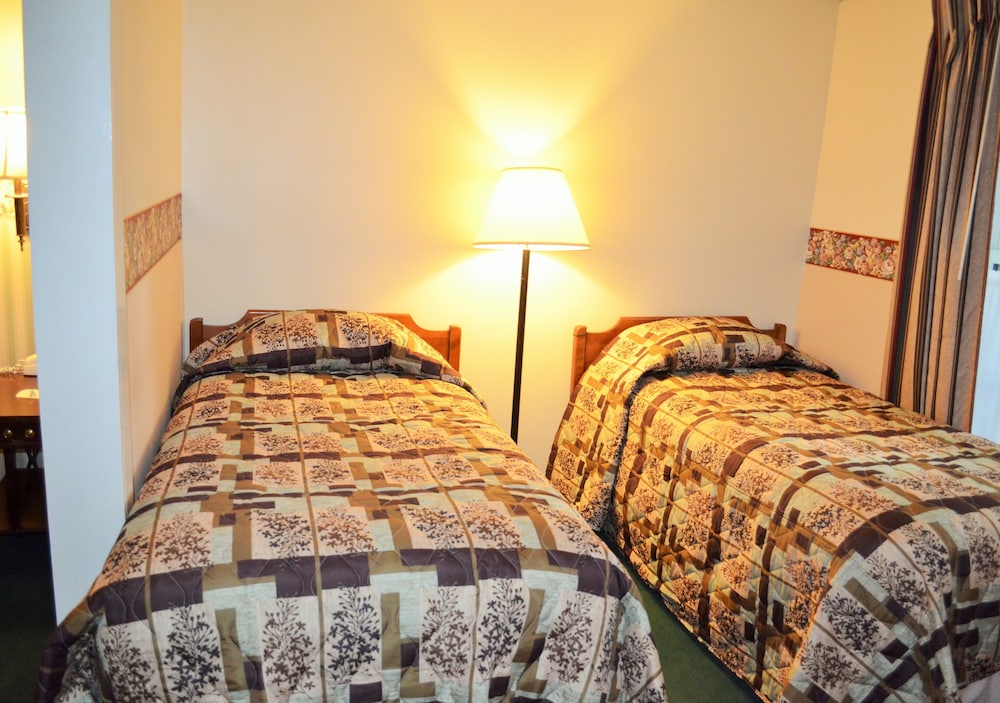 Maple Terrace Motel - photo 15