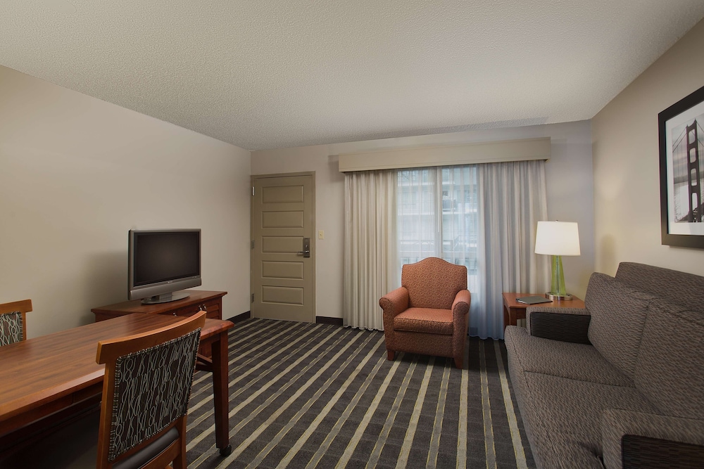 Embassy Suites by Hilton San Francisco Airport Waterfront - photo 24
