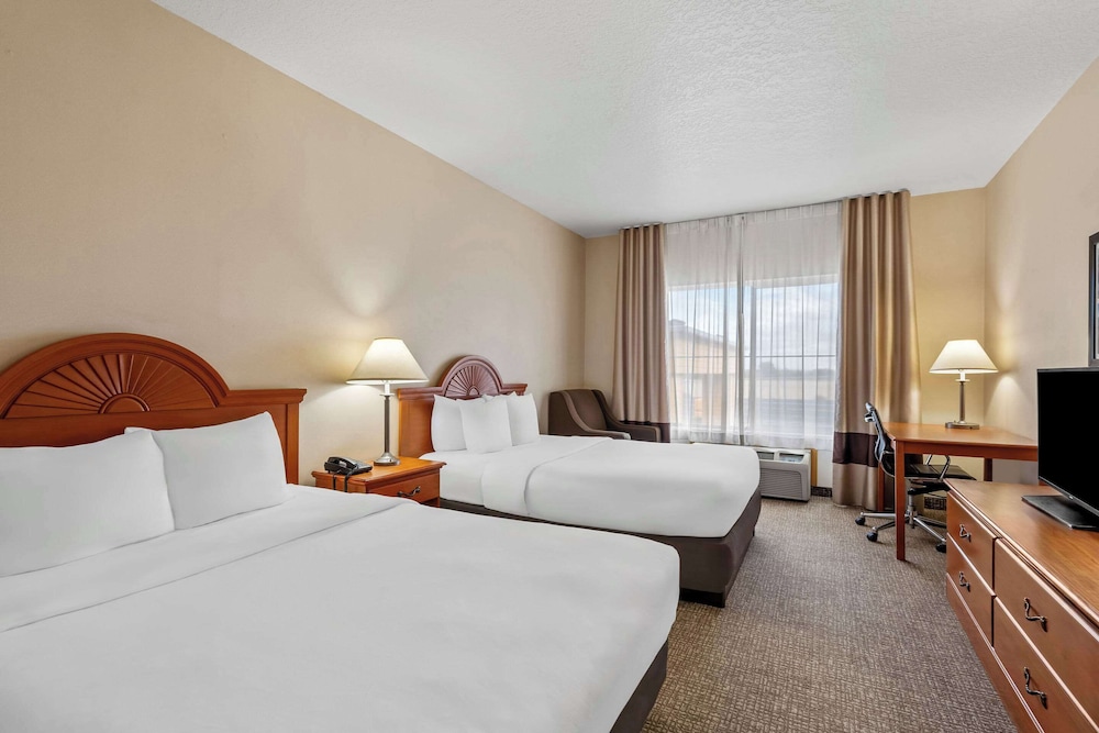 Comfort Inn & Suites Hermiston South - photo 9