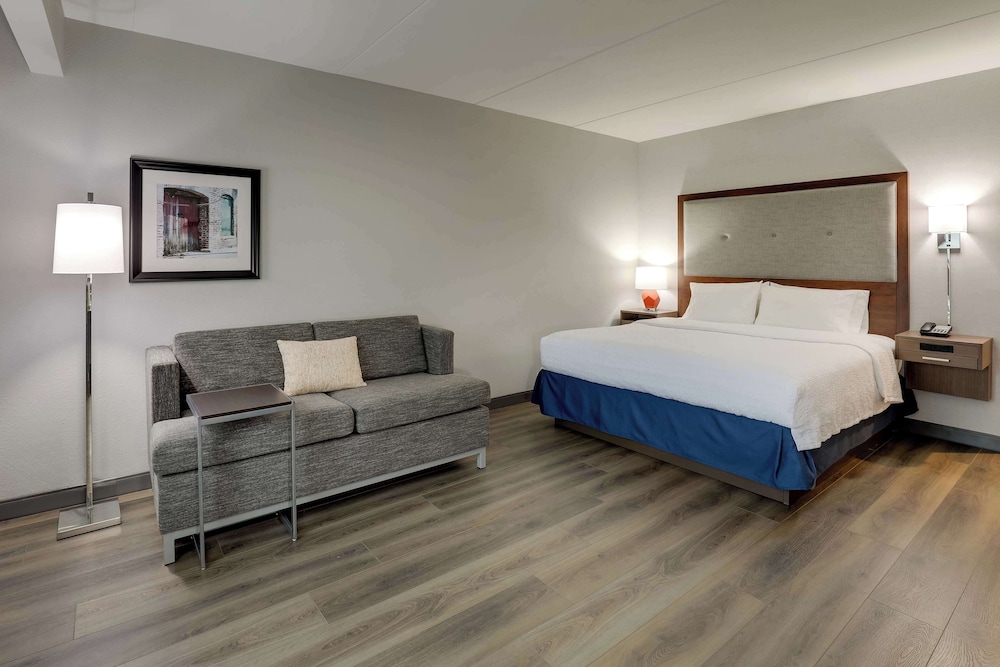 Hampton Inn & Suites Rome - photo 33