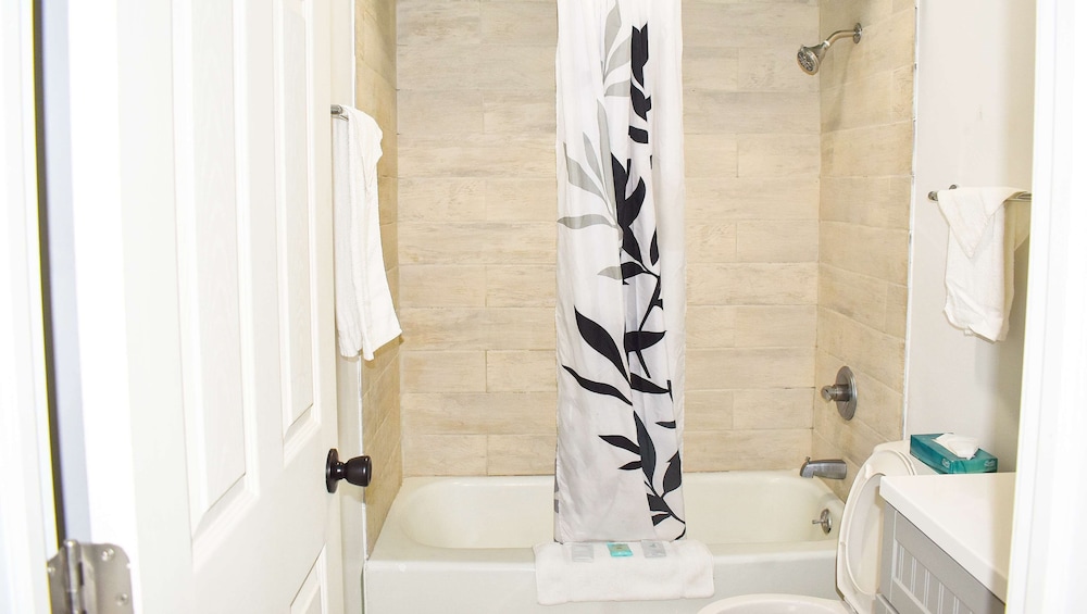 Magnuson Hotel Extended Stay Canton Ohio - photo 24