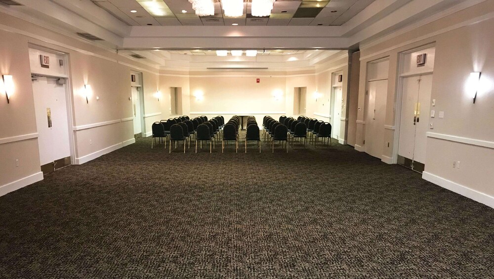 Magnuson Hotel Hattiesburg - photo 48