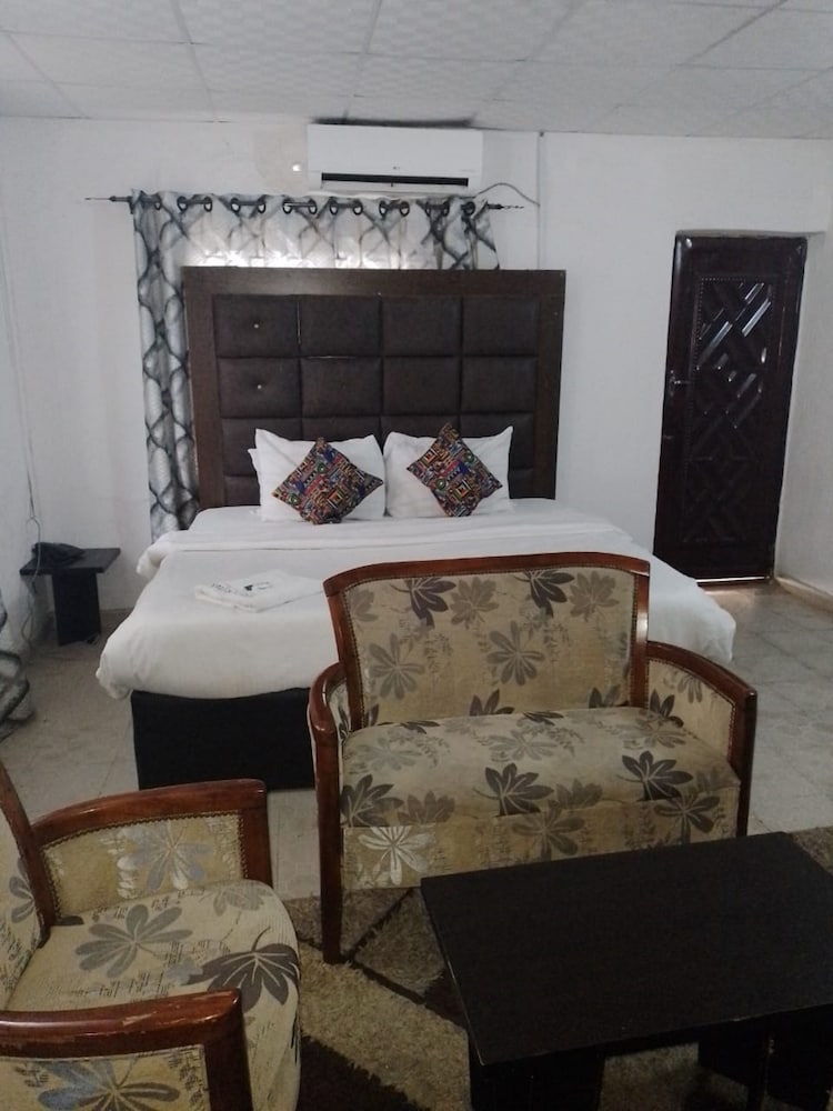 Tega Suites Ikeja — Lagos — photo 3
