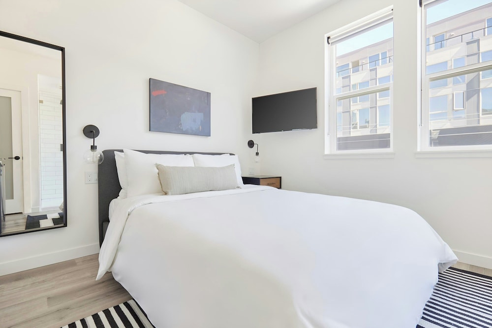 The Boylston Hotel Capitol Hill - photo 13