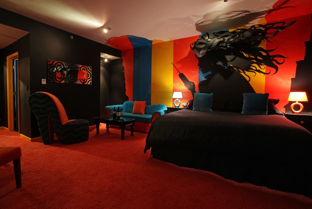 The Roxbury - photo 81