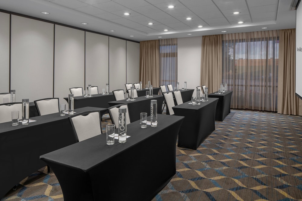 Residence Inn by Marriott Los Angeles Burbank Downtown - photo 37