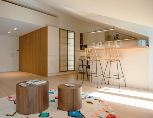 Chic 1BR Duplex w AC Santa Catarina By Airnest — 4-Star Luxury Hotel in Lisbon, Portugal