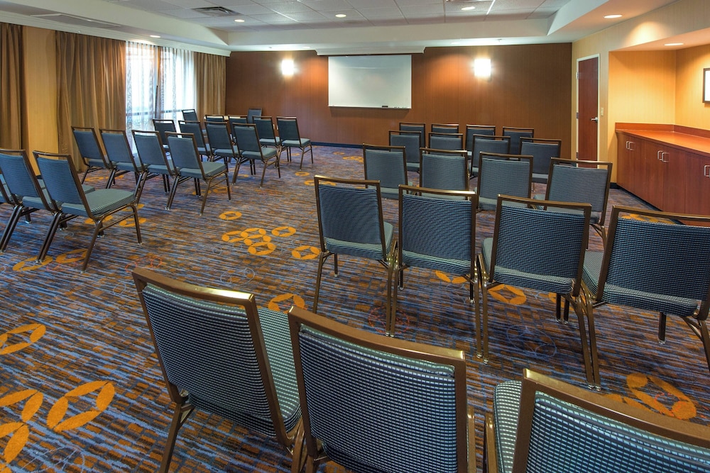 Courtyard by Marriott Albany - photo 28