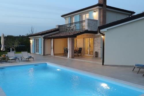 Villa La Graziosa — 4-Star Luxury Hotel in Buje, Croatia