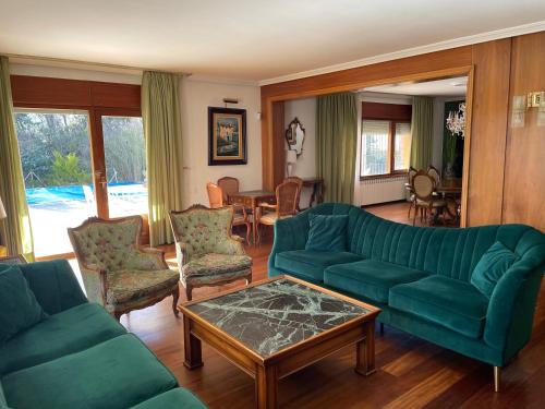 Casa Fuentes de Ledina — 4-Star Luxury Hotel in Fuentiduena, Spain