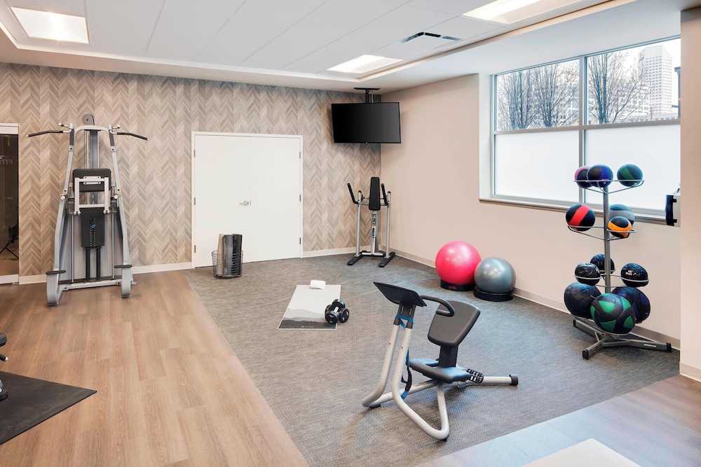 SpringHill Suites by Marriott Indianapolis Downtown - photo 17