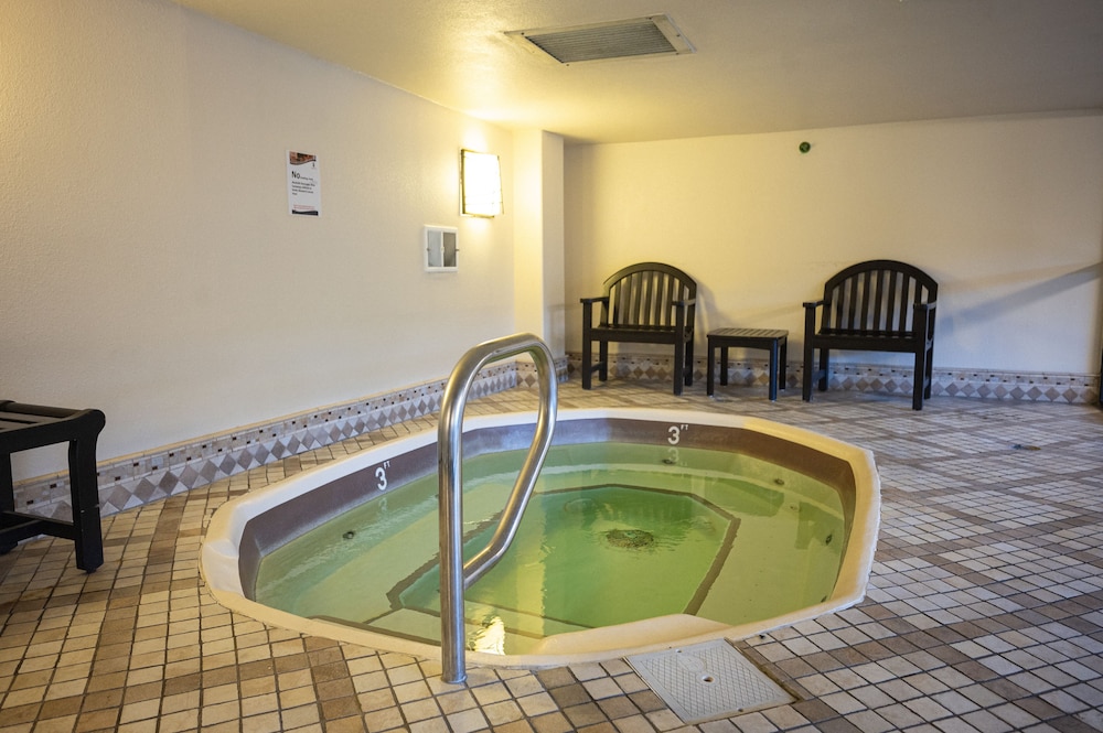 1Bd1Ba w BonusRM Stay Together Suites - photo 33